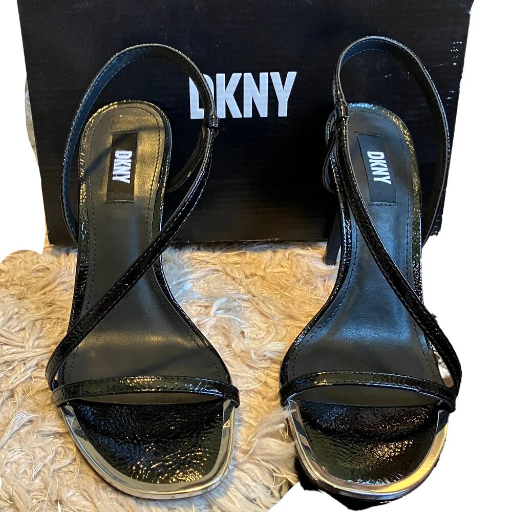 NIB DKNY "Danielle" Black Sandal Size: 7